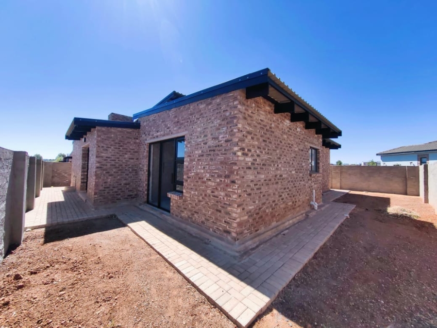 2 Bedroom Property for Sale in Waterberry Estate North West